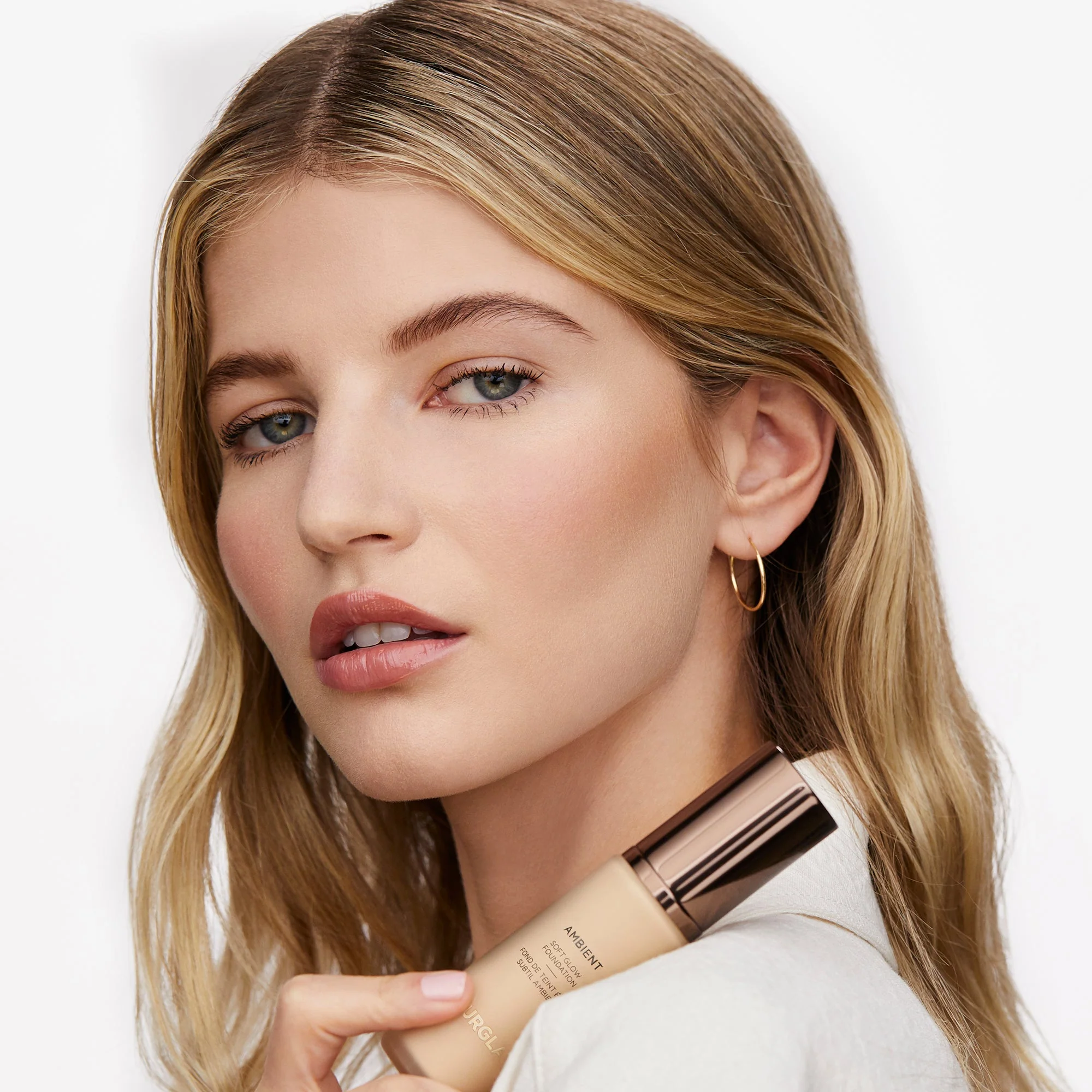 Ambient Soft Glow Foundation - Image 6