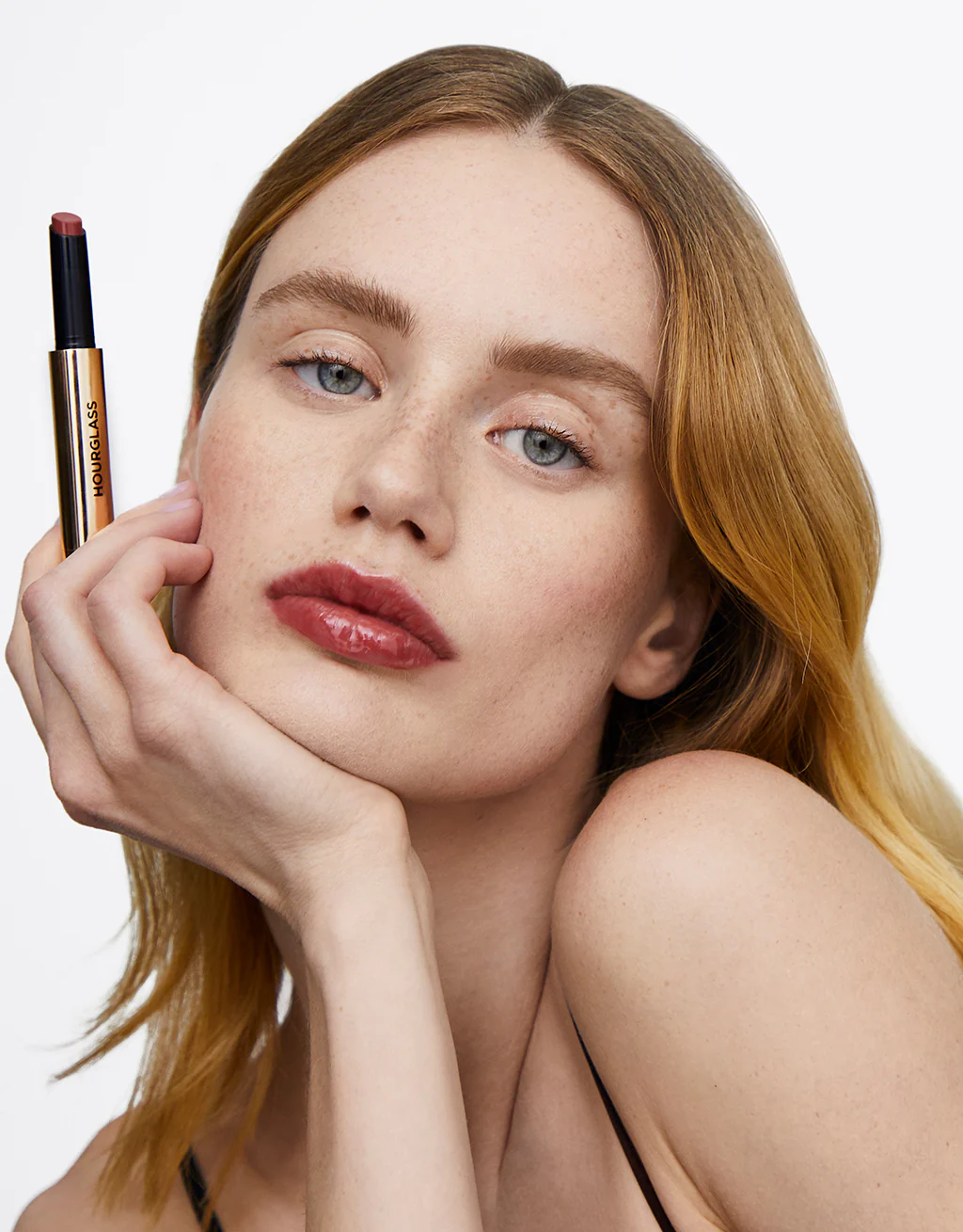 Volumizing Glossy Stick - Image 4